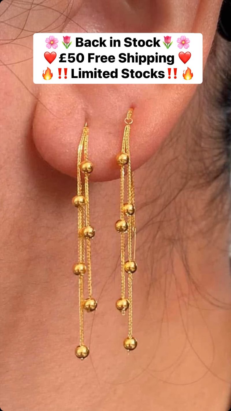 E42201 Lightweight Dangling Earrings