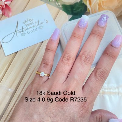 R7235 Engagement ring size 4