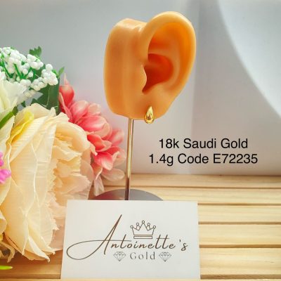 E72235 Teardrop Stud Earrings