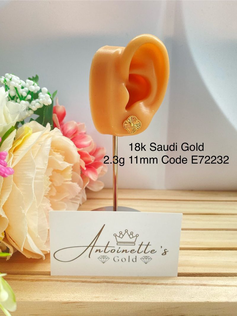 E72232 11mm Vca Inspired Stud Earrings