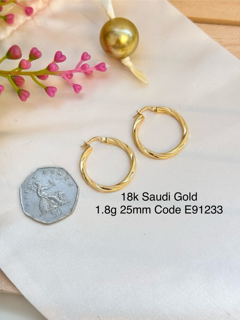 E91233 25mm Double Twisted Loop Hoop Earrings