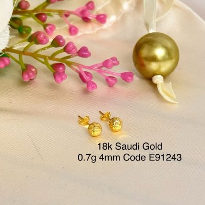 E91243 4mm Small Diacut Stud Earrings
