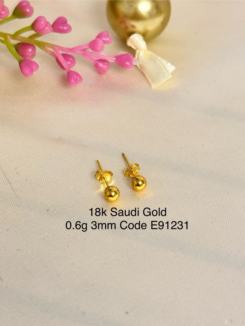 E91231 3mm Round Stud Earrings