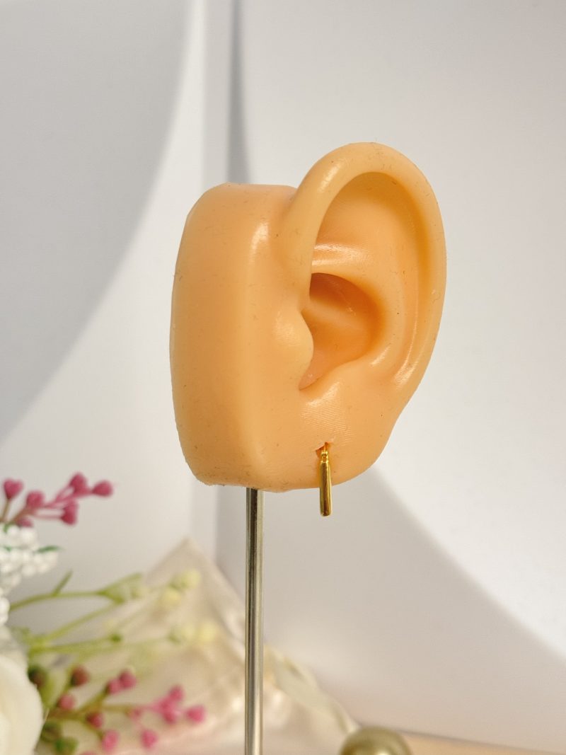 E91575 0.9mm Lightweight Square Shaped Hoop Loop Earrings - Image 2