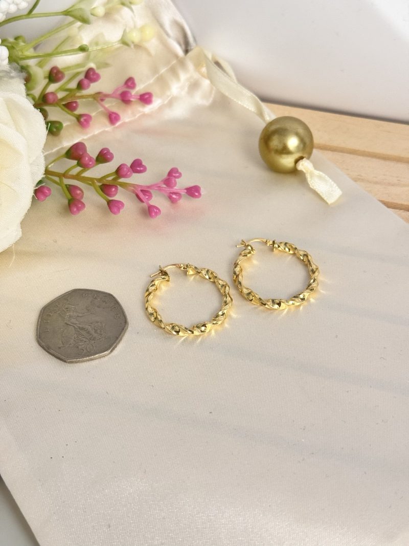 E91577 25mm Tight Twisted Large Hoop Loop Earrings - Image 3