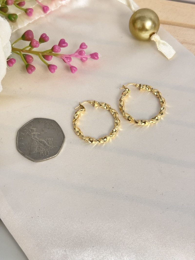 E91577 25mm Tight Twisted Large Hoop Loop Earrings - Image 4