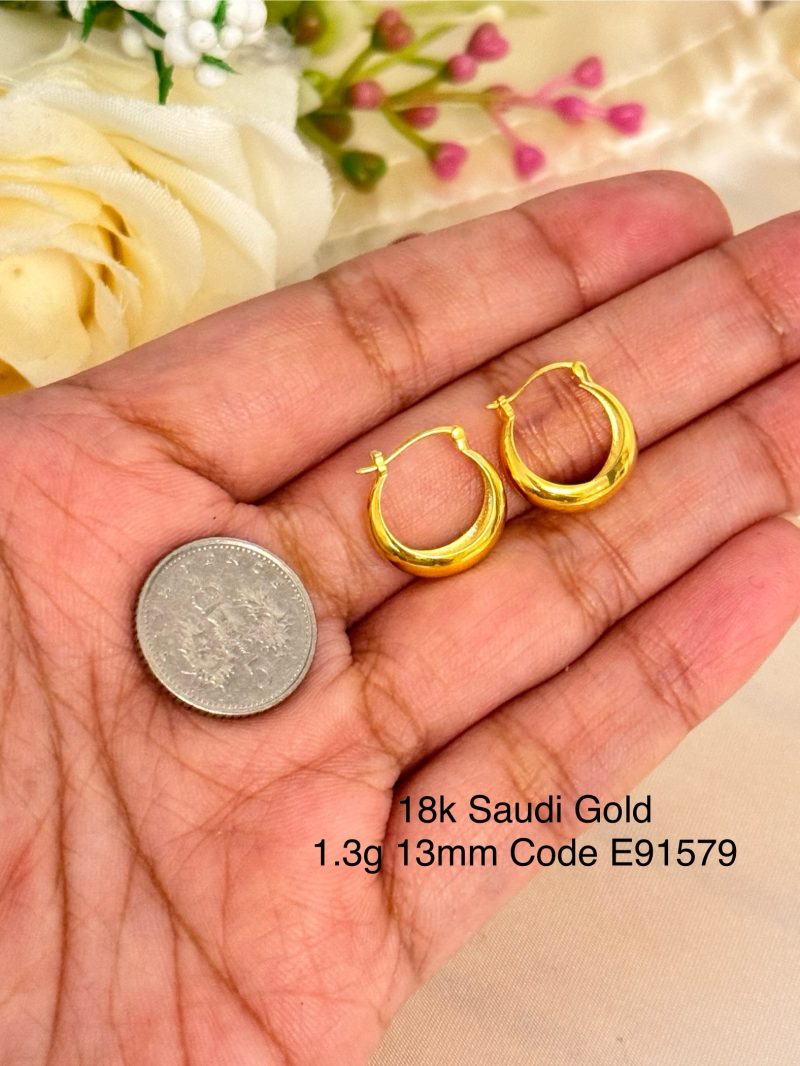 E91579 13mm Moon Shaped Hoop Loop Earrings