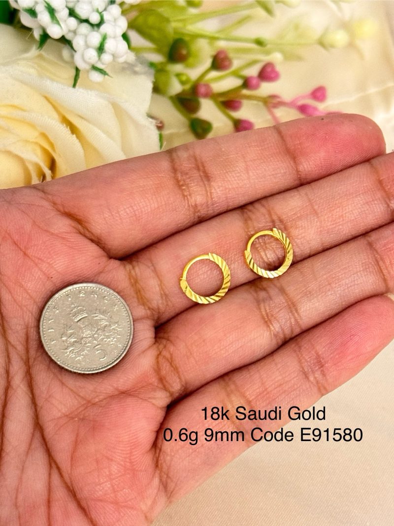 E91580 9mm Mini Patterned Hoop Loop Earrings