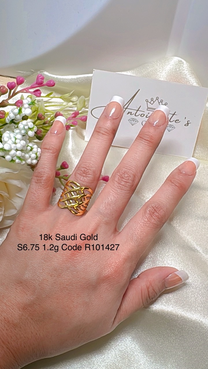 R101427 Criss Cross Power Ring Size 6.75