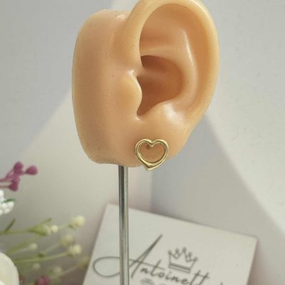 E42202 Open Heart Stud Earrings