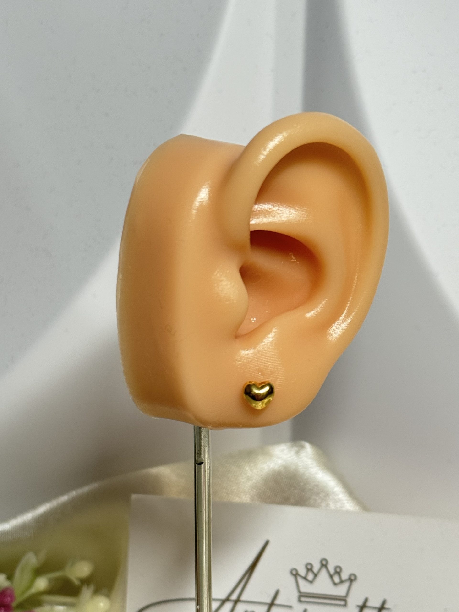 E101498 Mini Chubby Heart Screw Lock Stud Earrings - Image 4