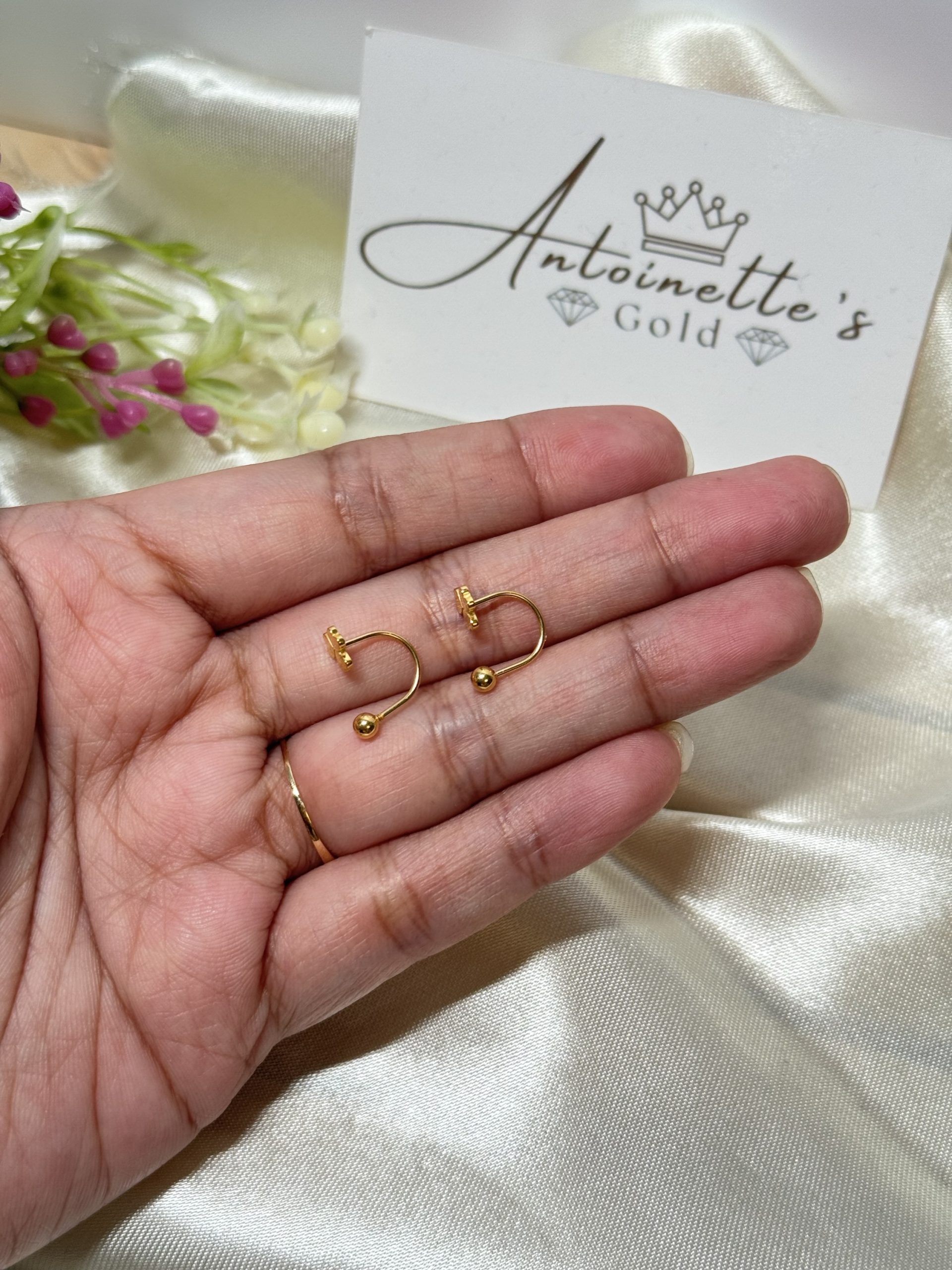 E101489 Triple Heart Screw Lock In and Out Earrings - Image 2