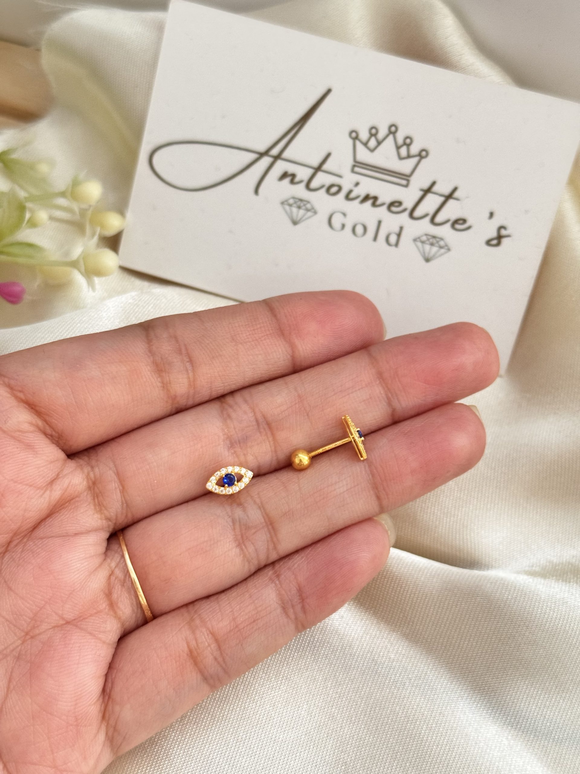 E101495 Evil’s Eye Screw Lock Stud Earrings - Image 2