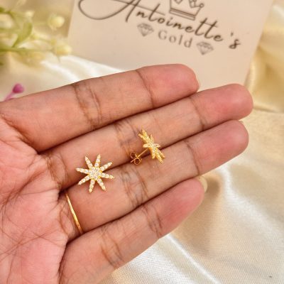 E101491 Moissanite Flower Stud Earrings