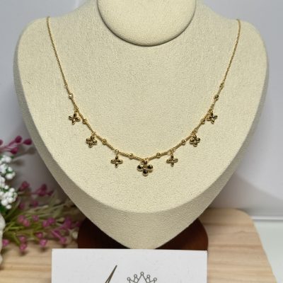N101550 Fleur de Lys Station Necklace