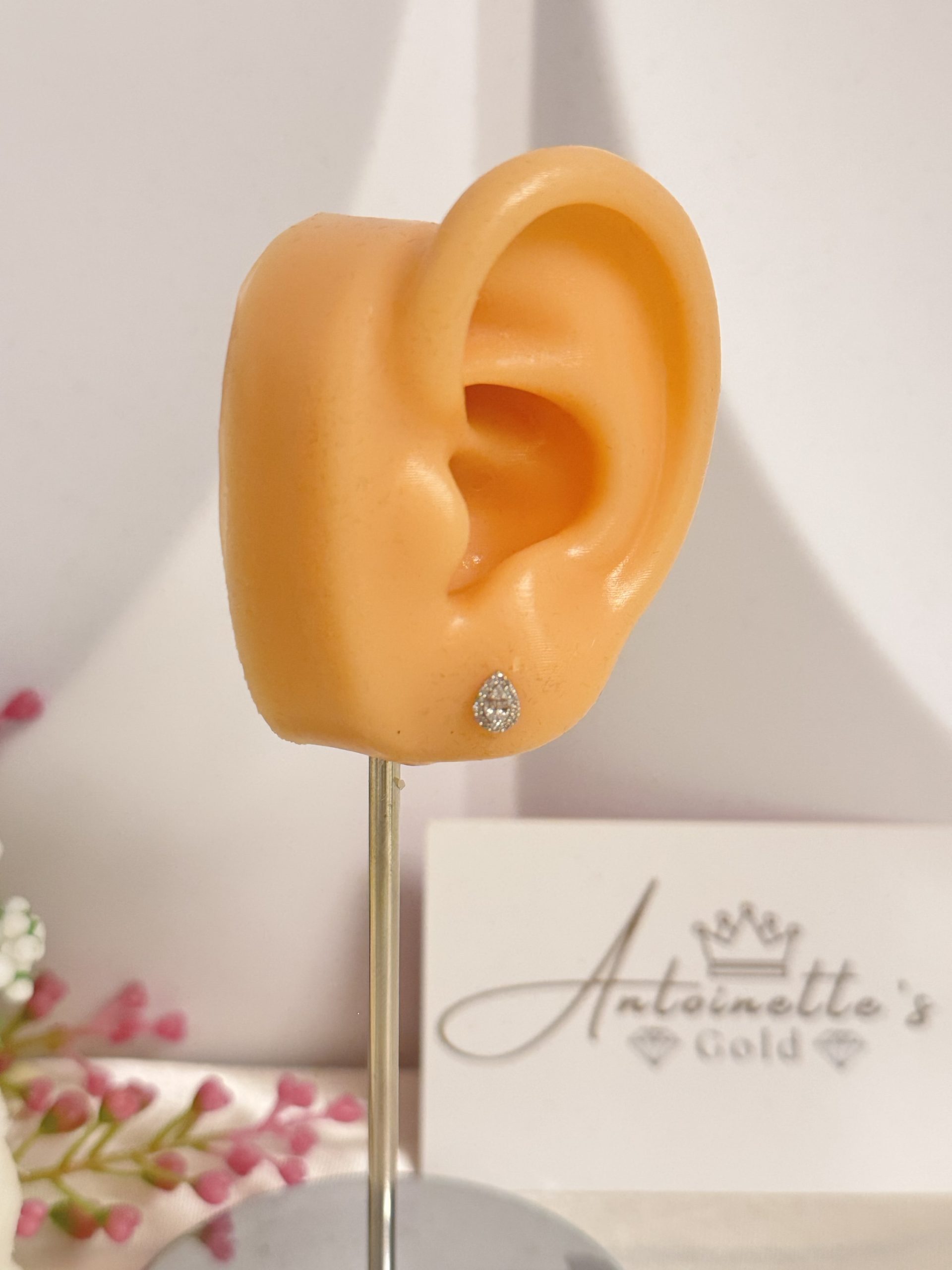 img_8566 DS112044 18k Gold HK Setting Teardrop Set - Image 2