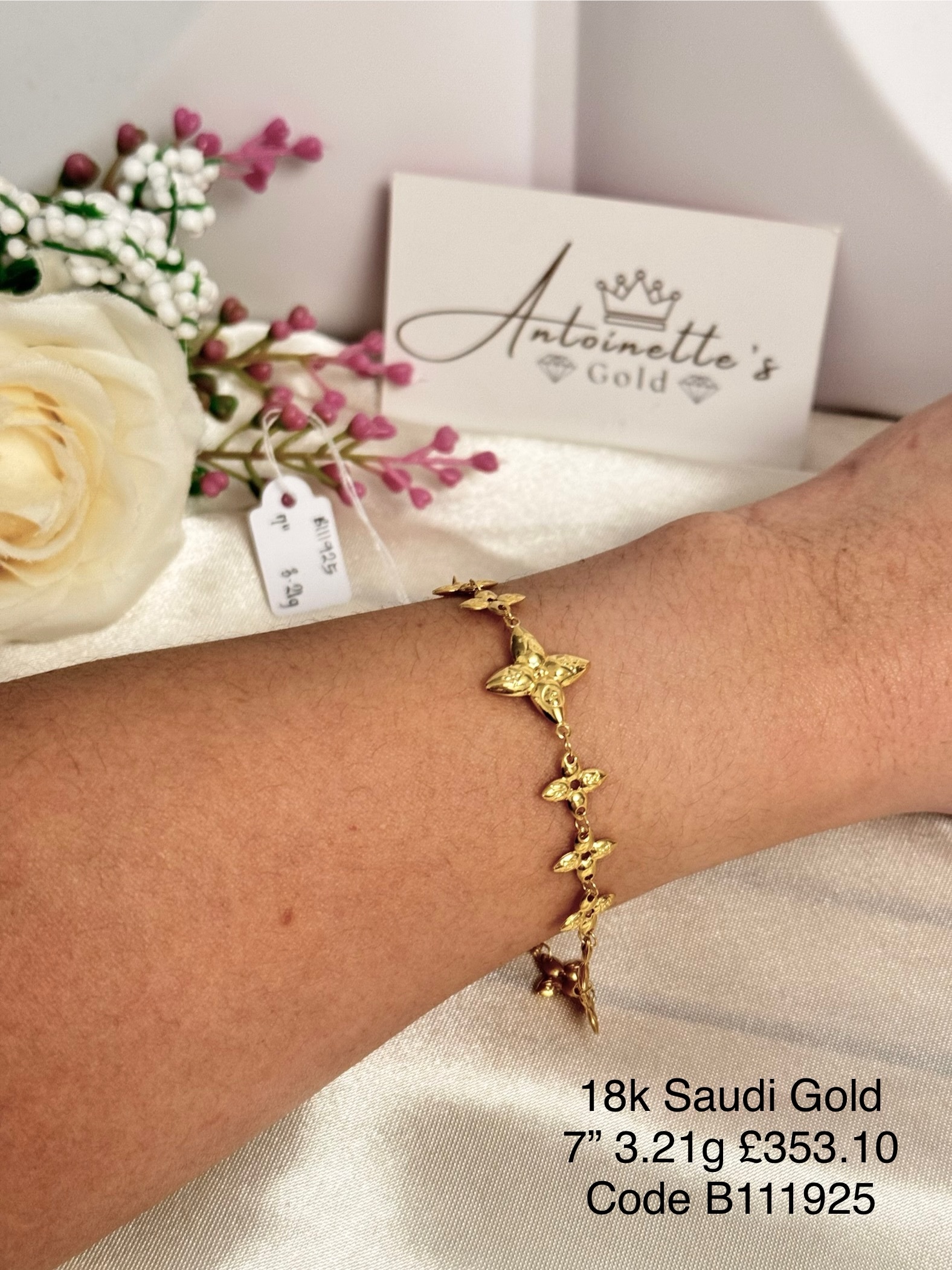 B111925 7” Fleur De Lys Bracelet