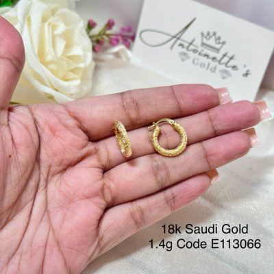 E113066 Textured Hoop Earrings