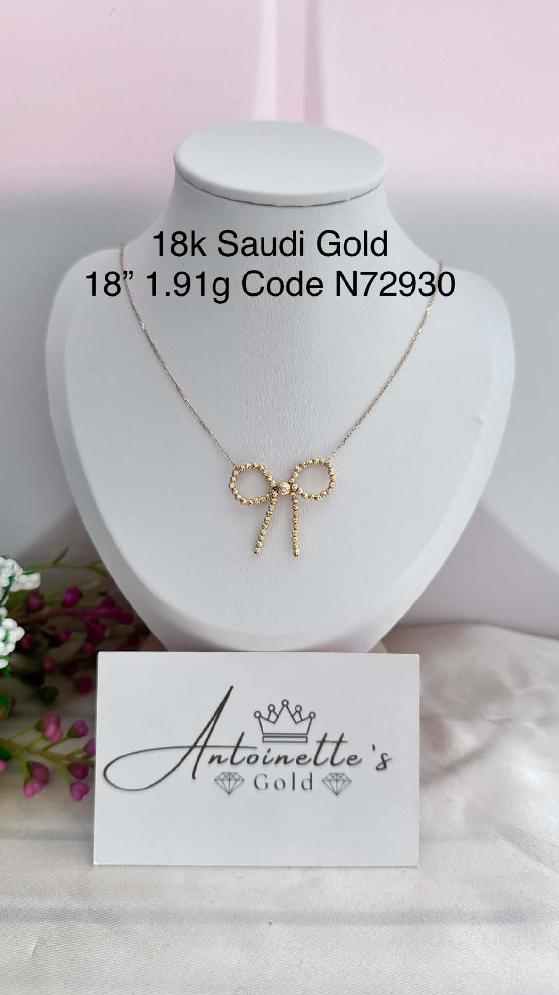 N72930 Centered Bubble Ribbon Necklace 18″